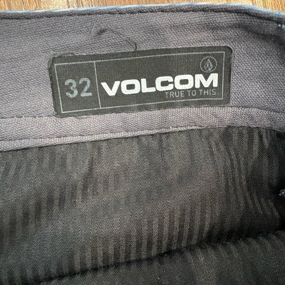 Volcom Men's Heather Sky Blue Flat Front Surf and Turf Shorts - Picture 4 of 8